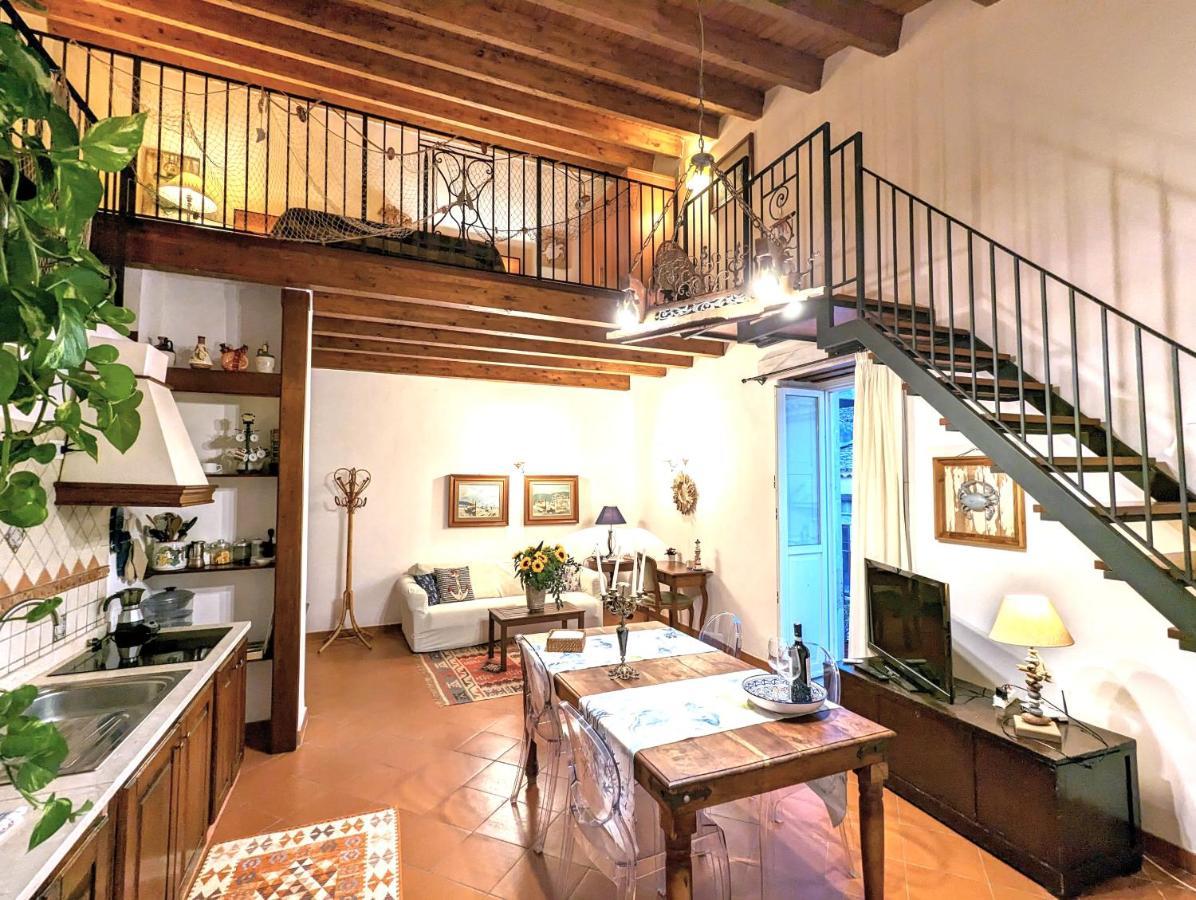 La Casa Delle Fate * Syracuse
